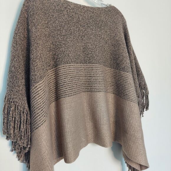 Francesca's Knit Poncho Fringe Pullover Sweater Tan Beige Shawl One Size - Picture 7 of 9
